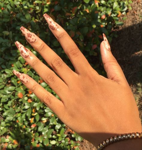 Cow Nails Brown, Nails Brown Cow Print, Coffin Nails Brown, Nail Designs Brown, Nails Grunge, Brown Cow Print, Brown Acrylic Nails, Nails Brown, Cow Nails