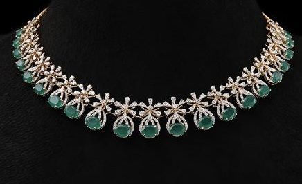 Simple Neckless, Emerald Design, Bride Jewelry Set, Diamond Bracelet Design, Diamond Jewelry Set, Fancy Jewelry Necklace, Jewellery Design Sketches, Beautiful Gold Necklaces, Diamond Necklace Designs