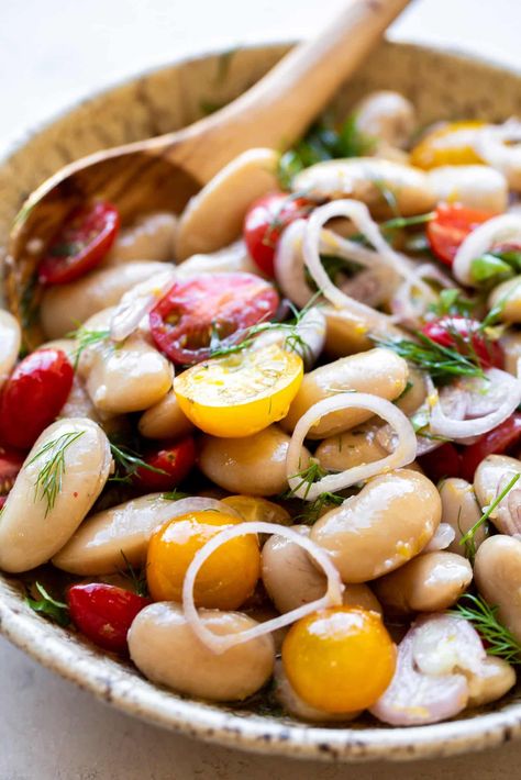 Giant Beans Recipe, Vegan Chili Recipe, White Bean Recipes, Cranberry Beans, Italian Diet, Quick Salads, White Bean Salad, Bean Salad Recipes, Northern Beans