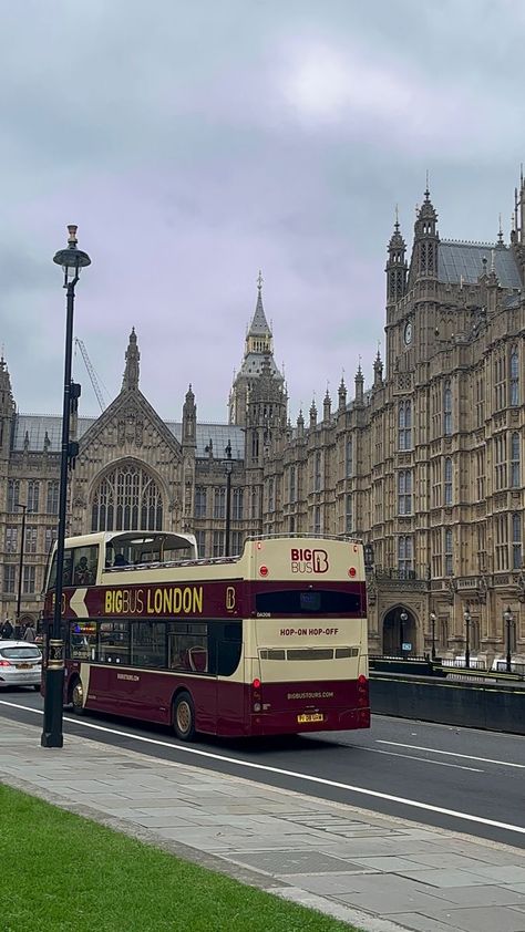 City Of Westminster London, Westminster Aesthetic, London University Aesthetic, London Wallpaper, England Aesthetic, London Girl, London Vibes, London Boy, London Dreams