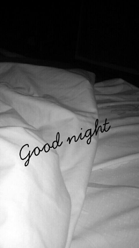 Good Night Story, Snapchat Ideas, Insta Snap, Artsy Pictures, Shadow Photos, Story Ideas Pictures, Snapchat Picture, Photos Tumblr, Mood Instagram