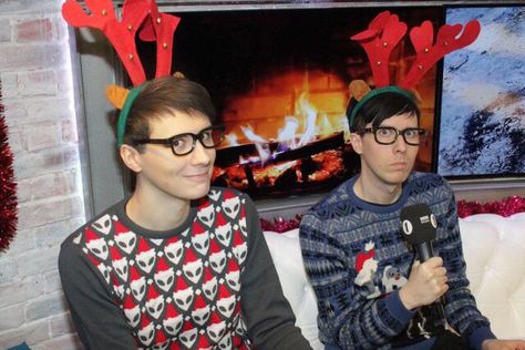 Christmas radio 1 party Christmas Radio, Dramatic Music, British Youtubers, Dan And Phill, Phil 3, Bbc Radio 1, Phil Lester, The Good Dinosaur, Dan Howell