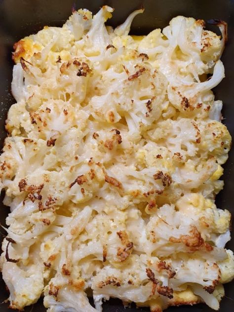 Cottage Cheese And Eggs, Cauliflower Cheese Bake, Cottage Cheese Eggs, Easy Low Carb Snacks, Spicy Cauliflower, Weight Watchers Recipes Desserts, Cheese Bake, Cooked Cabbage, Cauliflower Casserole