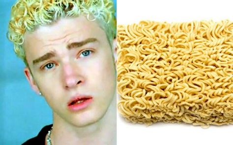 Remember Justin Timberlakes ramen noodle hair? HAHAHAHAHAHAHAHAHAHAHA Kind Meme, Noodle Hair, Funny Photography, Kid Memes, Ramen Noodles, Justin Timberlake, 90s Kids, Funny Pins, Celebrity Pictures