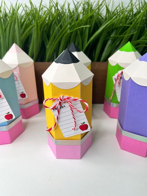 Back to School Favor Boxes, Pencil Favor Boxes, Back to School Birthday, Teachers Gifts, School Gift Box, Fillable Pencil Box, Pencil Boxes #thriftyfrugalmom #teachergift #teacherappreciation #cheapgifts #teacher #create #students #gifts. Go for more info 👉https://whispers-in-the-wind.com/top-10-graduation-gift-ideas/?teacher57 Colorful Box, School Boxes, Teachers Appreciation, Teachers Diy, Great Graduation Gifts, Teachers Gifts, School Craft, Gifts Wrapping Diy, School Birthday