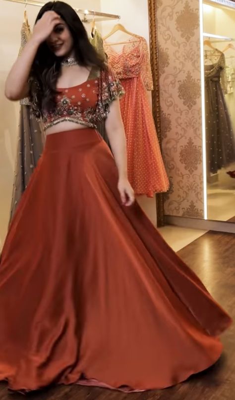 Indo Western Hairstyles Women, Contrast Lehenga Color Combos, Red Lehenga Simple, Wine Colour Lehenga, Indian Styling, Lehenga Simple, Red Skirt Outfits, Exclusive Saree Blouse Designs, Indian Outfits Modern