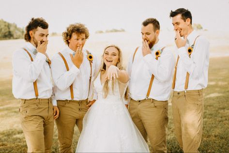 Bride And Groomsmen Pictures Funny, Bride With Groomsmen Pictures Funny, Bride And Brothers Pictures, Groomsmen Throwing Bride, Bride First Look With Groomsmen, Bride And Groomsmen Pictures, Bride With Groomsmen Pictures, Groomsmen And Bride, Bride With Groomsmen