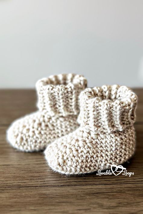 Baby Shoes Crochet Pattern, Crochet Baby Slippers Free Pattern, Crocheted Baby Booties Free Pattern, Crochet Booties Free Pattern Women, Baby Crochet Booties, Free Crochet Booties Pattern, Easy Crochet Booties, Baby Boots Crochet Pattern Free, Crocheted Baby Booties