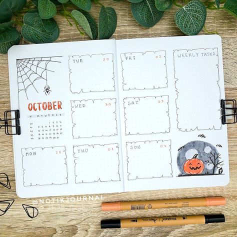 Tati | Bullet Journal on Instagram: “- First Weekly for October 👻 Here’s one of my favorite layouts. It’s just perfect for my needs 🤩 • Do you have a go-to…” Halloween Bullet Journal Ideas, Minimal Journaling, Halloween Bujo, Halloween Bullet Journal, Bullet Journal Halloween, Spooky Doodles, Bullet Journal Week, Bullet Journal October, Bullet Journal Ideas Templates