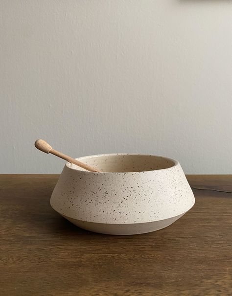 Angular Bowl - Medium by Cóte García Ceramics | Wescover Plates & Platters Textured Bowl, Textured Bowls, Ceramic Cutlery, Pottery Form, Pottery Crafts, Ceramics Ideas Pottery, Furniture Art, Pottery Wheel, Ceramic Dishes