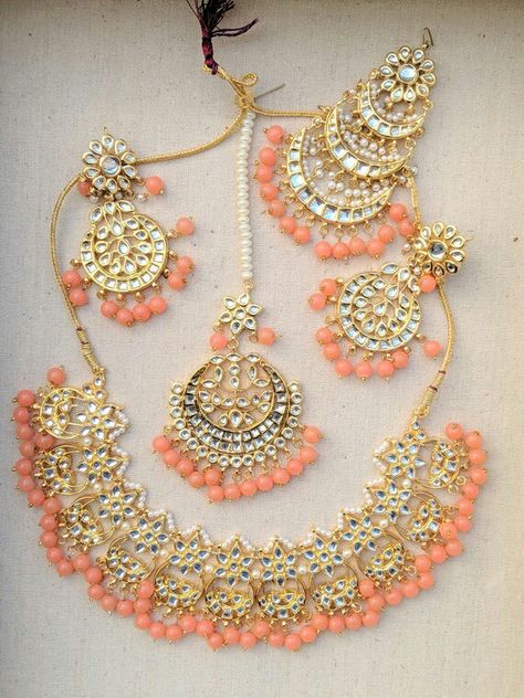 Peach Gown Indian, Side Tikka, Indian Jewelry Set, Peach Necklace, Peach Jewelry, Indian Bridal Jewellery, Peach Colour, Peach Earrings, Indian Fashion Jewellery