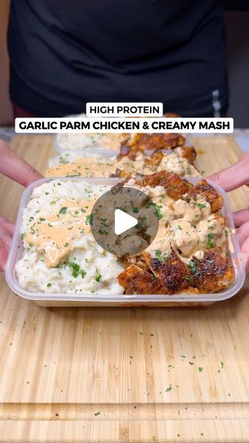 High Protein Mashed Potatoes, High Protein Chicken Dinner, Garlic Parmesan Crusted Chicken, Chicken And Mashed Potatoes, Clean Eating Food List, Creamy Parmesan Chicken, 400 Calorie Meals, Chicken Mashed Potatoes, Chicken Melts