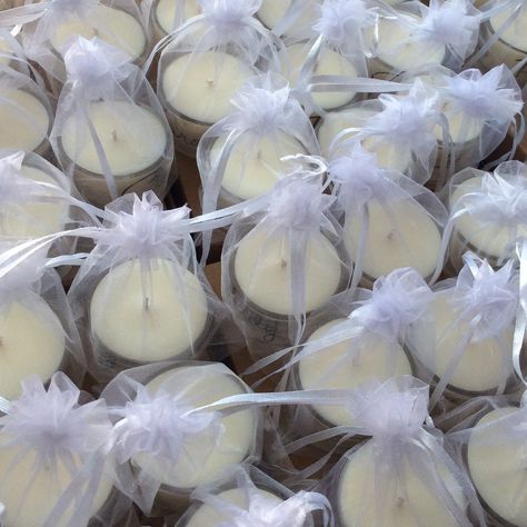 Super cute wedding favours already to go! Doorgift Ideas, Scented Wedding, Baptism Decorations Boy, Witchy Candles, Black Wedding Decorations, Candle Favor, Custom Wedding Decor, Light Pink Wedding, Candle Wedding Centerpieces