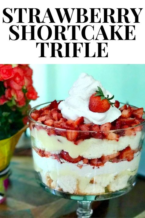 Strawberry Shortcake Trifle Strawberries And Cool Whip, Strawberry Cheesecake Trifle Recipe, Strawberry Cheesecake Trifle, Shortcake Trifle, Cheesy Snacks, Strawberry Shortcake Trifle, Homemade Strawberry Shortcake, Easy Strawberry Shortcake, Strawberry Trifle