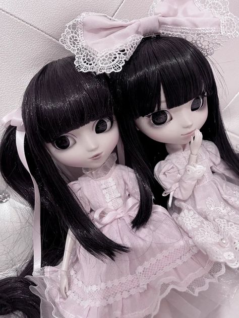 Dolly Doll, Doll Plushies, Doll Aesthetic, Anime Cover Photo, Pink Doll, Dream Doll, Living Dolls, Pink Girly Things, Pretty Dolls