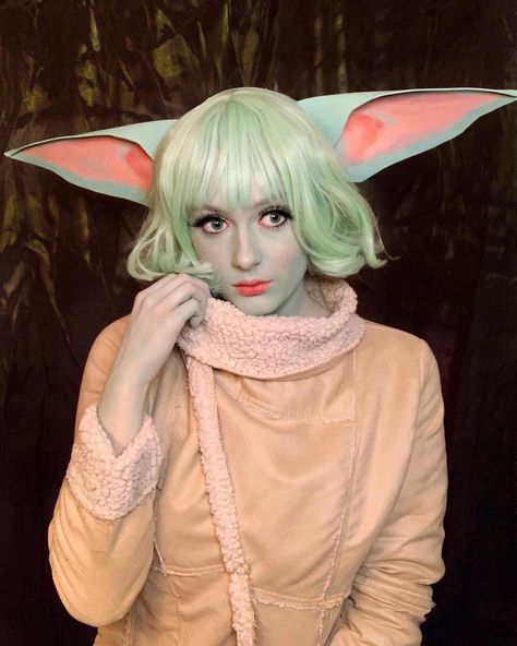 Ladiesoftherebellion on Instagram: “Love 💚 🐸🥚 . “Grogu” by @hiddencrowncosplay 👸🏼 . . . #babyyoda #grogu #yoda #ladiesoftherebellion #cosplay #cosplayersofinstagram…” Grogu Costume Women, Yoda Costume Women's, Yoda Cosplay, Yoda Womens Costume, Yoda Inspired Makeup, Grogu Costume, Grogu Makeup Look, Grogu Makeup, Baby Yoda Makeup