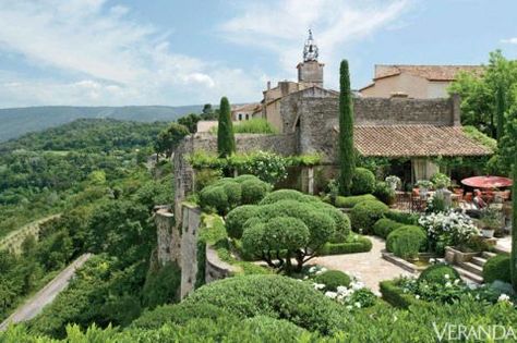 The Most Beautiful French Gardens - Best Garden Design French Landscape, Veranda Magazine, French Style Homes, Provence Style, Most Beautiful Gardens, Mediterranean Garden, French Garden, Garden Pool, French House