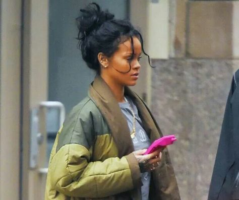 Rhianna Hairstyles, 2010s Celebrities, Rihanna Quotes, Rihanna Love, Bad Gyal, Rihanna Riri, A Girl Like Me, Rihanna Style, Bad Gal