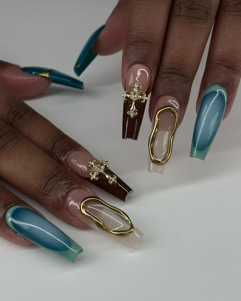 Yournailsbycaro 💅🏼 (@yournailsbycaro) • Instagram photos and videos Aphrodite Aesthetic Nails, Italy Nails Design, God Nails, Christ Nails, Pisces Nails, Virgo Nails, Creative Nail Ideas, Nails Aesthetics, Cardi B Nails