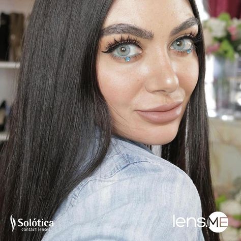 How do you like your eyes to pop? Tantalizing blue eyes with Solotica Aquarella Cyan Blue by @antycrisa. Like it? Link is in our bio to order with express worldwide delivery! 👀🚀😍🌎 ✔ Daily Disposable ✔ With or Without Prescription  #lensdotme #Solotica #FreeShipping Best Colored Contacts, Coloured Contact Lenses, Blue Contacts, Wearing Color, Cyan Blue, Contact Lenses Colored, Dark Eyes, Natural Shades, Makeup Forever