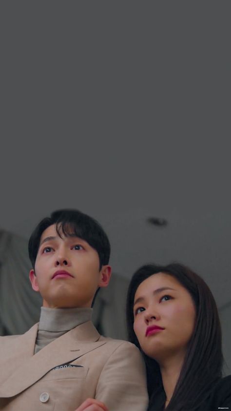 Vincenzo & Cha-young Kdrama Lockscreen Wallpaper Song Joong Ki & Jeon Yeo-been #kdrama #vincenzo #songjoongki #jeonyeobeen #netflix #vincenzowallpapers #korean #kdramawallpapers