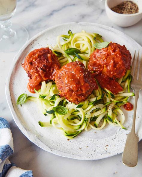 Batch Cooking - amelia freer Amelia Freer, Veggie Balls, Veggie Recipe, Freezer Cooking Recipes, Tomato Recipe, Vegetable Crisps, Meat Free Monday, Vegetable Tray, Spinach Curry