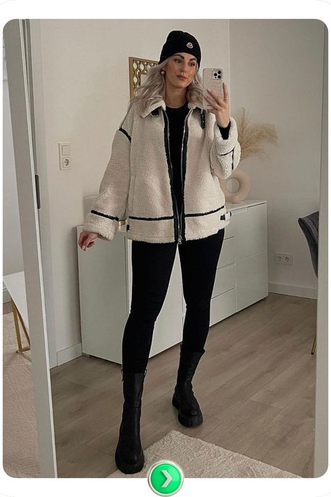 Black and white Sherpa jacket, blending cozy warmth with edgy style. This cold-weather school outfit pairs well with black detailing, creating a structured, modern feel. Chic School Outfits, White Sherpa Jacket Outfit, Outfits For Cold Weather, Sherpa Jacket Outfit, White Sherpa Jacket, Jacket Outfit, Edgy Style, Sherpa Jacket, School Outfit