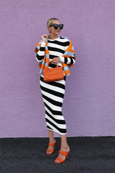 stripe dress Monochrome Dress Outfit Black And White, Striped Dress Outfits, Style Striped Dress, Striped Dress Black And White, Black White Stripes Outfit, Blair Eadie Style, White And Black Dress Outfit, Black And White Striped Dress Outfit, Black And White Stripes Outfit