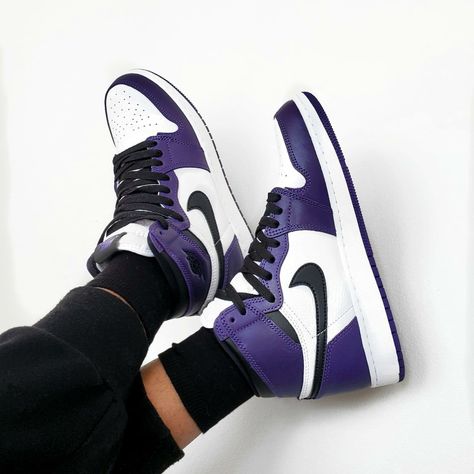 Dark Purple Jordans, Jordan Outfits Womens, Air Jordan 1 Court Purple, Jordan 1 Court Purple, Nike Women Outfits, Jordan Outfit Women, Purple Basketball Shoes, Purple Basketball, Retro Jordans