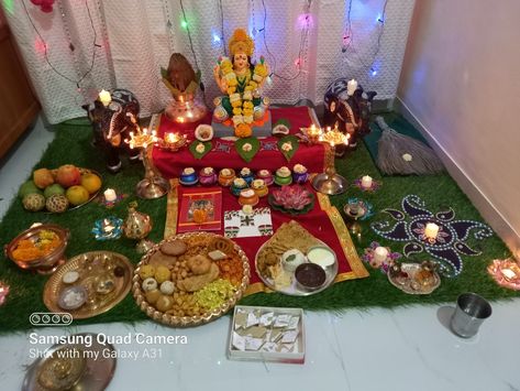 Mandir Ideas, Pooja Decor, Diwali Pooja, Happy Diwali Images, Pooja Mandir, Diwali Images, Pooja Room Door Design, Room Door Design, Camera Shots