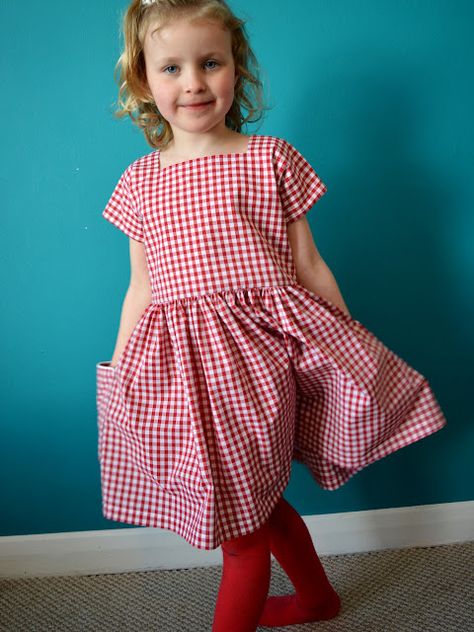 Girls Sewing Patterns Free, Girls Dress Pattern Free, Toddler Dress Patterns, Toddler Patterns, Girls Clothes Patterns, Kids Clothes Patterns, Childrens Sewing Patterns, Sewing Kids Clothes, Girls Dress Sewing Patterns