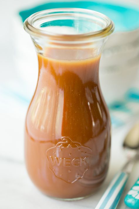 Microwave (Real Deal) Caramel Sauce - decadently delicious, old fashioned caramel sauce made with an easy, new fangled method! Microwave Caramel Sauce, Microwave Caramels, Caramel Apple Cake, Dessert Toppings, Fudge Sauce, Caramel Recipes, Dessert Sauces, Microwave Recipes, Sweet Sauce