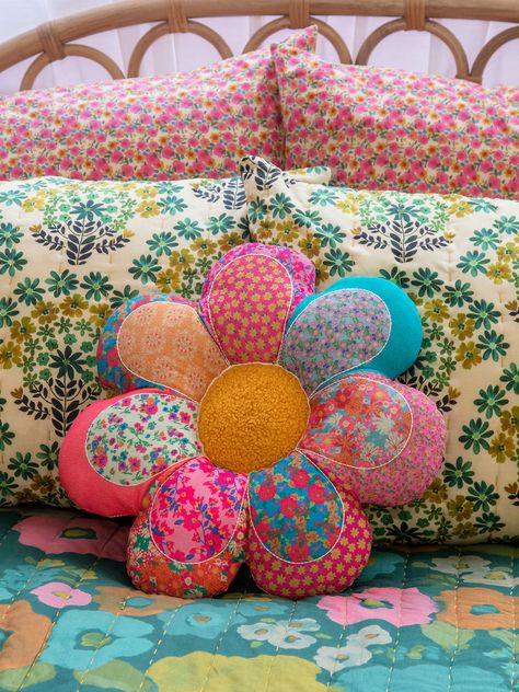 Sometimes you just need things in your life that make you smile when you see them. This embroidered folk flower pillow is that JOYful item! It will add a pop of color and whimsy to any ordinary space. Adding joyful treasures to our homes is so important! Layer it with one of our other pillows or leave it just by itself Statement Pillow, Inspire Me Home Decor, Patchwork Pillow, Pillows Flowers, Flower Pillow, Cute Room Decor, Bedroom Collection, Natural Life, Beautiful Bedding