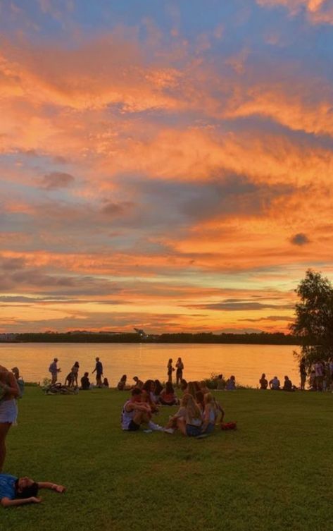 Camp America, Pretty Sky, Summer Bucket Lists, Summer Bucket, Summer Feeling, Summer Dream, Pretty Places, Sky Aesthetic, Travel Aesthetic