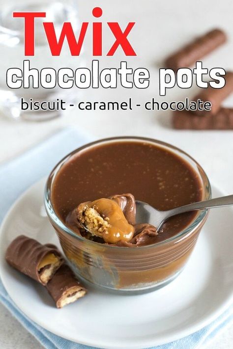 These Twix-inspired chocolate pots only take about 15 minutes to prepare, then just leave them overnight to set. They're the perfect quick and easy dessert that are good enough to serve to guests! I’ve made chocolate pots a few times in the past – chocolate pots with salted caramel, chocolate pots with peanut butter, even pink chocolate pots! The basic recipe is always the same, then you can add whatever tasty extras you like. This time I added luscious caramel and a biscuit base… Twix Dessert, 15 Minute Desserts, Digestive Cookies, Twix Chocolate, Plain Cookies, Chocolate Pot, Tea Biscuits, Digestive Biscuits, Chocolate Caramels