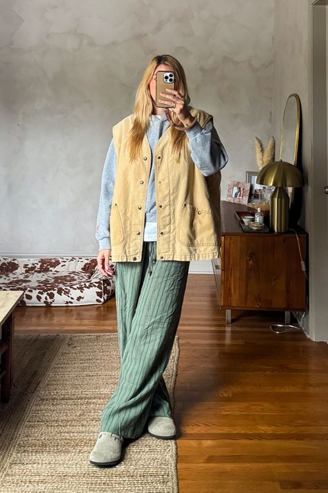 Thrifted this oversized workwear vest and can't wait to style it more for fall and winter. #workwear #thriftedfashion #tomboyaesthetic #carhartt #baggypantsoutfit #bostonbirks #birkenstockboston • birkenstock boston clog outfit • how to style an oversized vest • fall outfit layering • women's fashion casual • winter outfit ideas • Outfits With Carhartt Vest, Oversized Vest Outfits For Women, Womens Carhartt Vest, Carhartt Women Outfits, Oversized Sweater Vest Outfit, Wallabees Outfit Womens, Carhartt Vest Outfit, Oversized Vest Outfit, Birkenstock Boston Clog Outfit