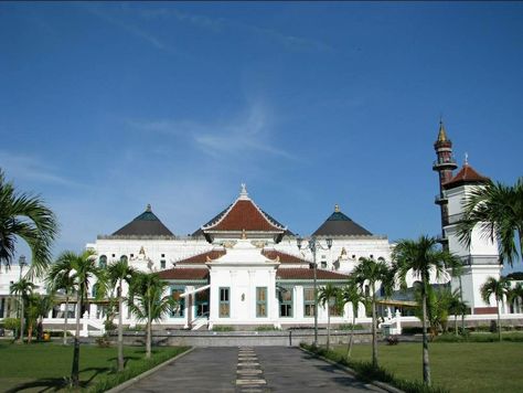 Masjid Agung Sultan Mahmud Badaruddin, Kota Palembang, Sumatera, Indonesia. Masjid Agung, No Name, Error 404, Jakarta, 404 Not Found, Indonesia, House Design, Not Found, House Styles