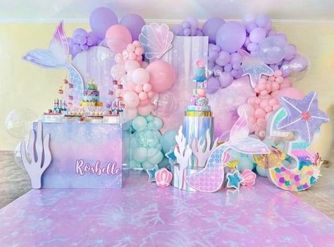 Mermaid Theme Decor, Under The Sea Theme Party, Dolphin Birthday Parties, Under The Sea Party Decorations, Mermaid Decorations, Under The Sea Decorations, Ocean Birthday Party, Rainbow Party Decorations, Mermaid Birthday Party Decorations