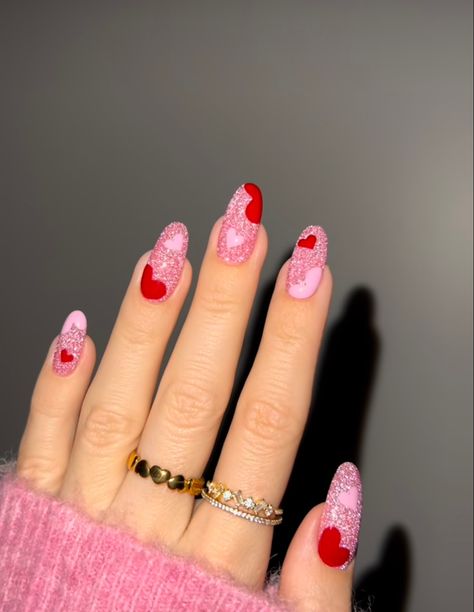 Pink Nail Designs Valentines Day, Short Valentines Day Nails Square, Valentines Day Glitter Nails, Valentines Day Nails Glitter Sparkle, Valentine Glitter Nails, Valentines Day Nails Sparkle, Sparkle Heart Nails, Lovecore Nails, Pink And Red Valentine Nails