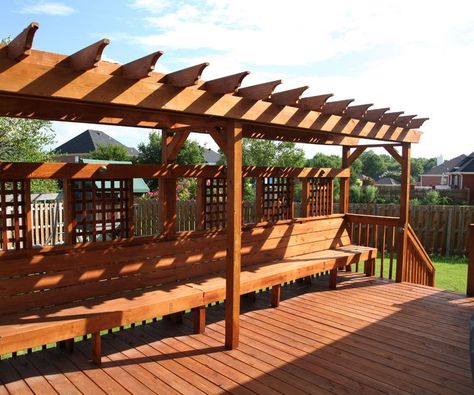 Deck with Built in Bench Seat | This YellaWood deck has a smart design with built-in bench seating ... Pergola Seating, Built In Bench Seating, Artisan Ice Cream, Outdoor Patio Designs, Pergola Garden, Deck Designs Backyard, Deck Designs, Decorating Home, Deck With Pergola