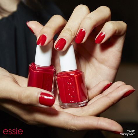 rag & bone’s Spring 2017 collection was all about a girl with just a bit of an attitude. While the collection had a fresh and “real” feel to it, it also had a heavy academia influence and a slight toughness – leading Julie Kandalac for essie to create a custom red manicure using a-list and really red to perfectly match the pops of red in the collection. Essie Really Red, Red Nail Polish Essie, Essie Red Nail Polish, Nail Polish Essie, 2017 Makeup, Essie Colors, Hot Nail Designs, Essie Polish, Essie Gel Couture