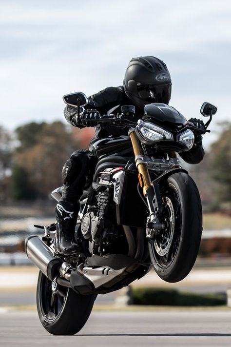 Triumph Speed Triple 1200 Rs, Street Triple Rs, Triumph Triple, Triumph 650, Moto Wallpapers, Triumph Street Twin, Street Triple 675, Triumph Motorcycle, Triumph Bikes