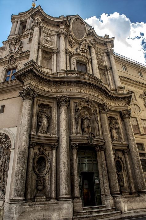 10 Things you did not know about Baroque architecture - RTF Catholic Altar, City Layout, San Carlo, Baroque Art, Urban Fabric, Baroque Architecture, St Peter, City Design, Baroque Fashion