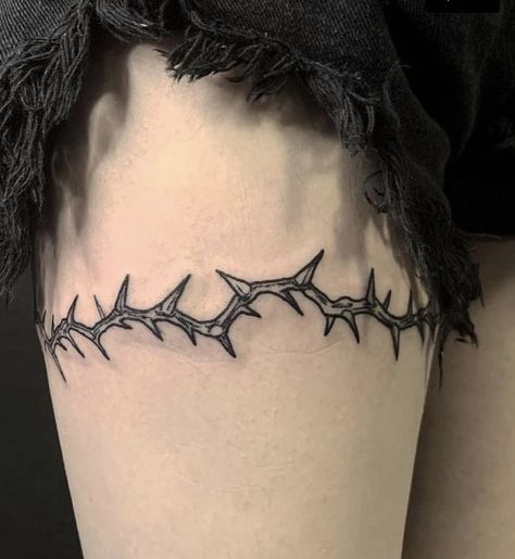 Thorn Tattoo, Emo Tattoos, Petit Tattoo, 4 Tattoo, Tattoos Geometric, Face Tattoos, Black Ink Tattoos, Barbed Wire, Feminine Tattoos