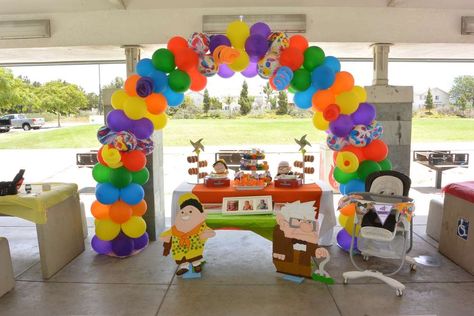 Up Movie Themed Birthday Party, Up Movie Birthday Party, Disney Up Decor, Up Disney Pixar Birthday Party Ideas, Movie Up Theme Party, Up Movie Birthday Theme, Disney Up Birthday Party Theme, Disney 1st Birthday Boy Up, Up Themed Birthday Party Pixar Decorations