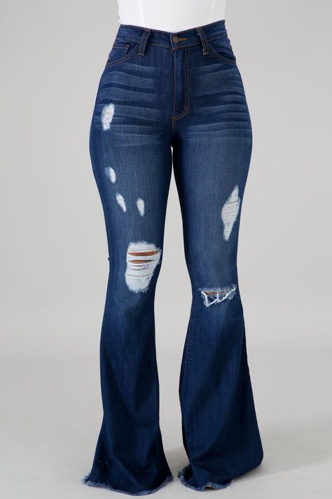 Distressed Bell jeans - Slay Brand llc Denim Style Casual, Style Bleu, Bell Jeans, Cute Country Outfits, Looks Country, Western Style Outfits, Casual Bottoms, Flare Leg Jeans, Bell Bottom