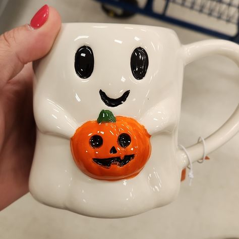 Hand Painted Ghost With Pumpkin Mug Halloween Ceramics Ideas Painting, Halloween Mug Ideas, Cute Mugs Ceramics, Mug Ceramic Ideas, Mug Decorating Ideas, Clay Cup Ideas, Fall Ceramics, Autumn Ceramics, Ghost Cups