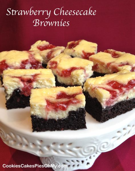 Strawberry Cheesecake Brownies, Yogurt Strawberry, Cheesecake Brownies Recipe, Strawberry Brownies, Cookie Cake Pie, Cookies Bars, Cheesecake Brownies, Brownies Recipe, Cookie Bar Recipes