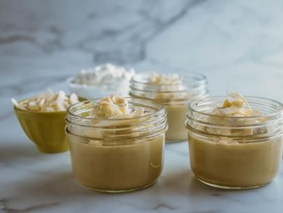 Toasted Coconut Pudding Butterscotch Pudding Recipes, Homemade Butterscotch, Monster Cookie Dough, Budget Food, Cookie Dough Cheesecake, Perfect Chocolate Cake, Homemade Pudding, Coconut Pudding, Butterscotch Pudding