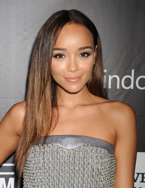 Ashley Madekwe, Glowing Radiant Skin, Nude Lip Gloss, Amber Eyes, Dianna Agron, Gray Eyes, Female Actresses, Nude Lip, Hazel Eyes